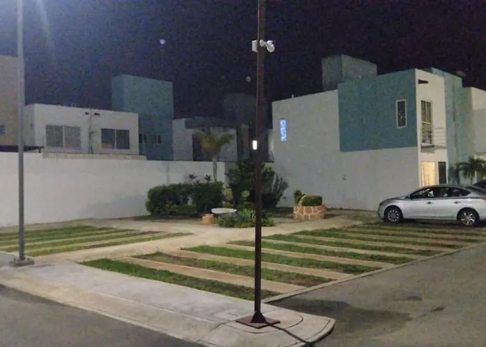 Yaakuna House
