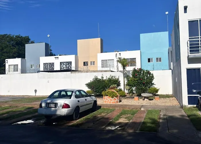 Yaakuna House